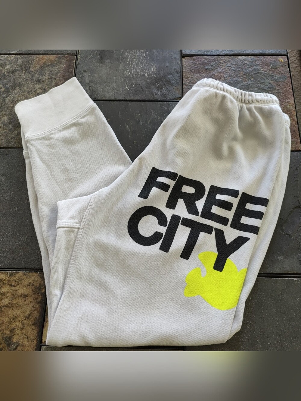 Free City Light Gray /Yellow Cropped Jogger Sweatpants Size M